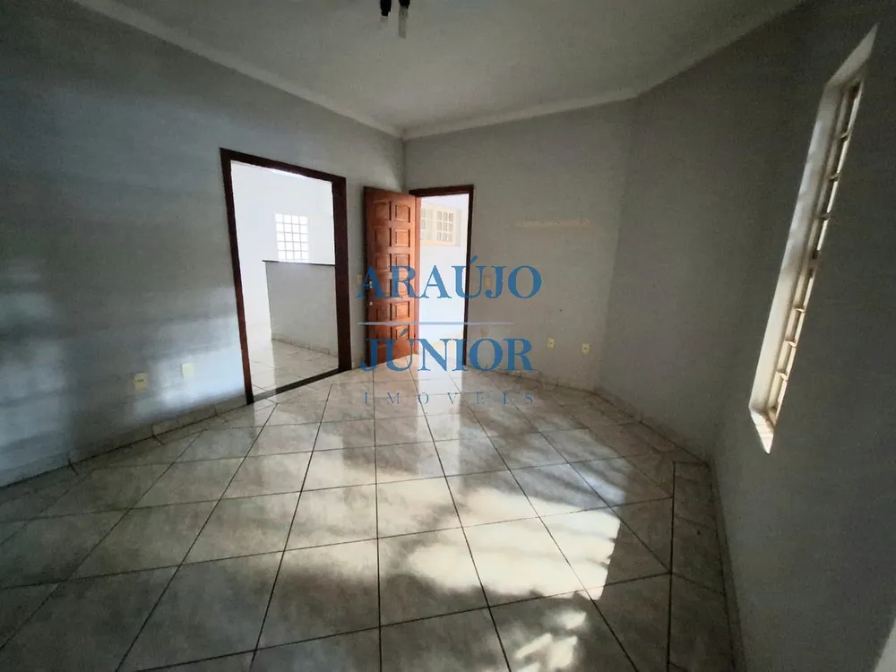 Casa, 3 quartos, 130 m² - Foto 2