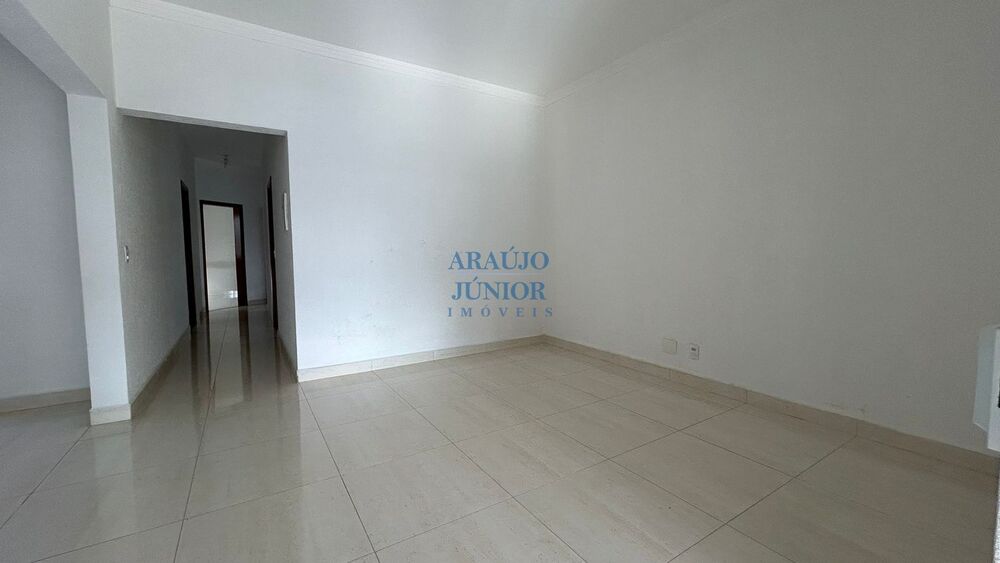 Casa, 3 quartos, 130 m² - Foto 2
