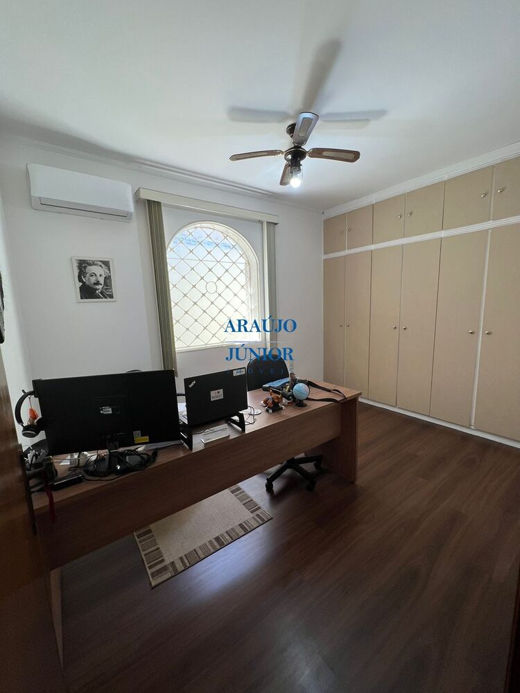 Casa à venda com 3 quartos, 213m² - Foto 30