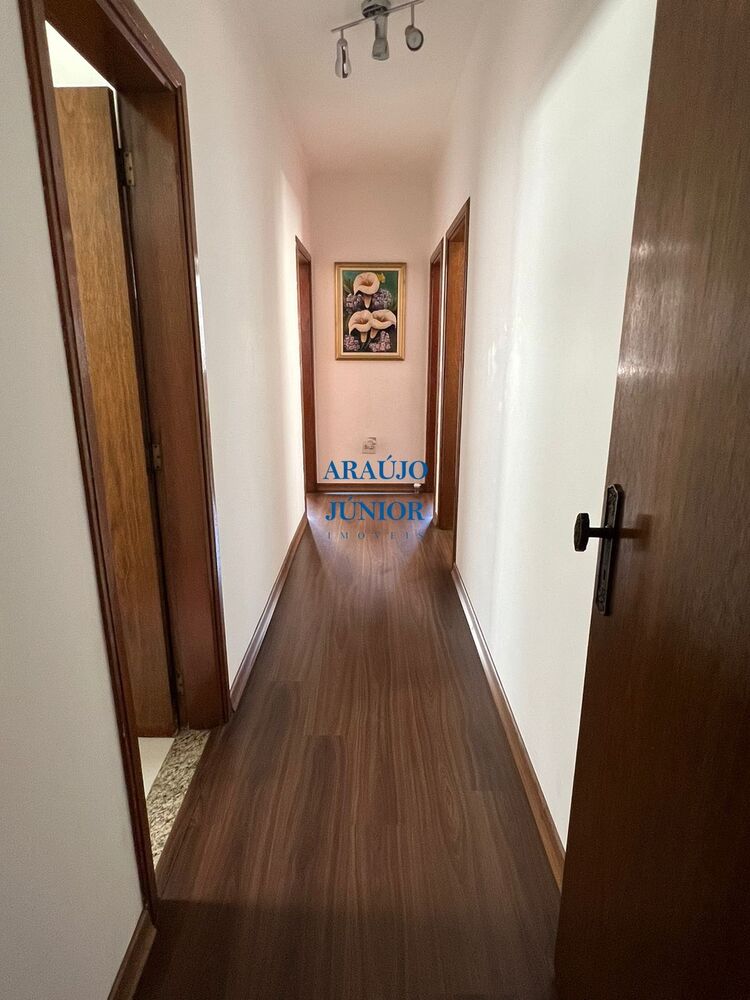 Casa à venda com 3 quartos, 213m² - Foto 24