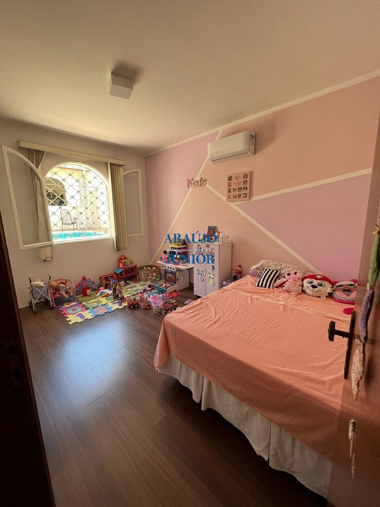 Casa à venda com 3 quartos, 213m² - Foto 26