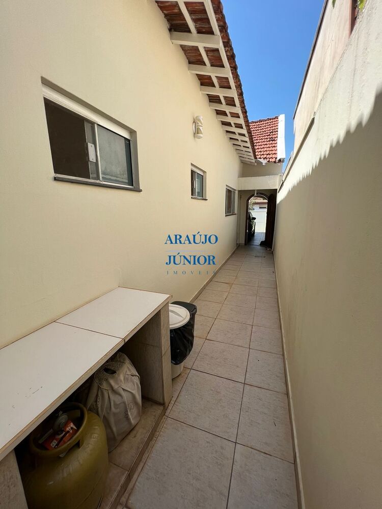 Casa à venda com 3 quartos, 213m² - Foto 14