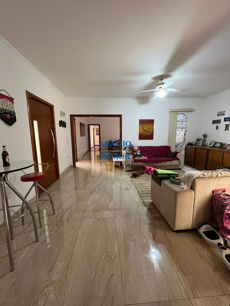 Casa à venda com 3 quartos, 213m² - Foto 18