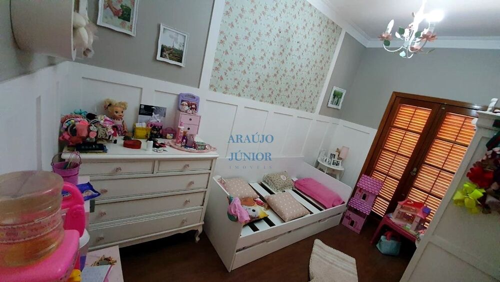 Casa à venda com 3 quartos, 240m² - Foto 19