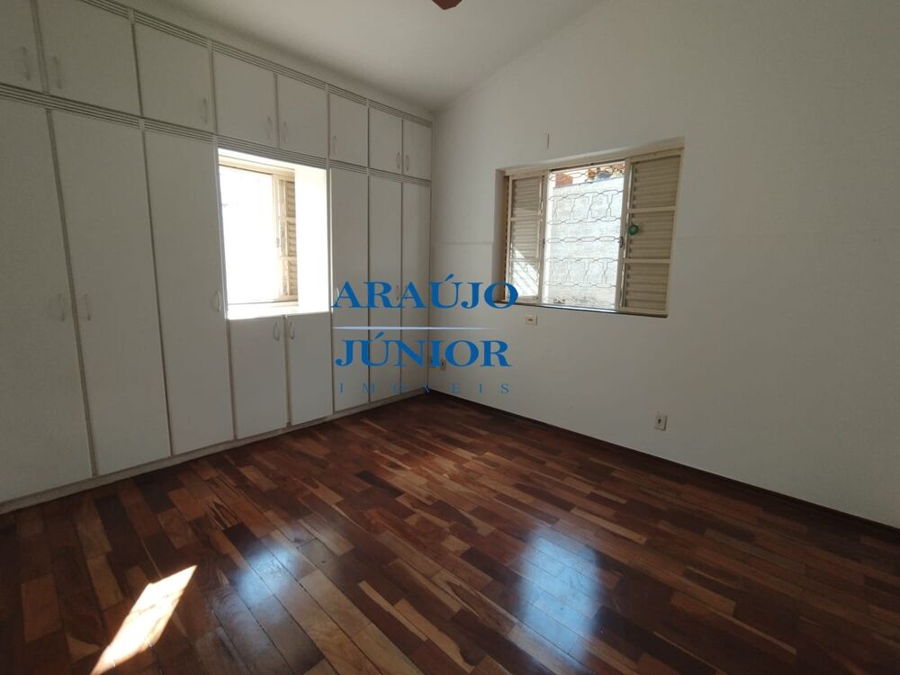 Casa, 3 quartos, 221 m² - Foto 17