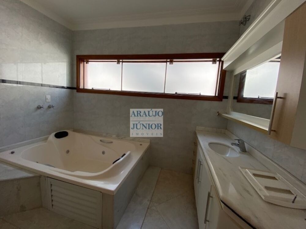 Casa à venda e aluguel com 4 quartos, 624m² - Foto 8