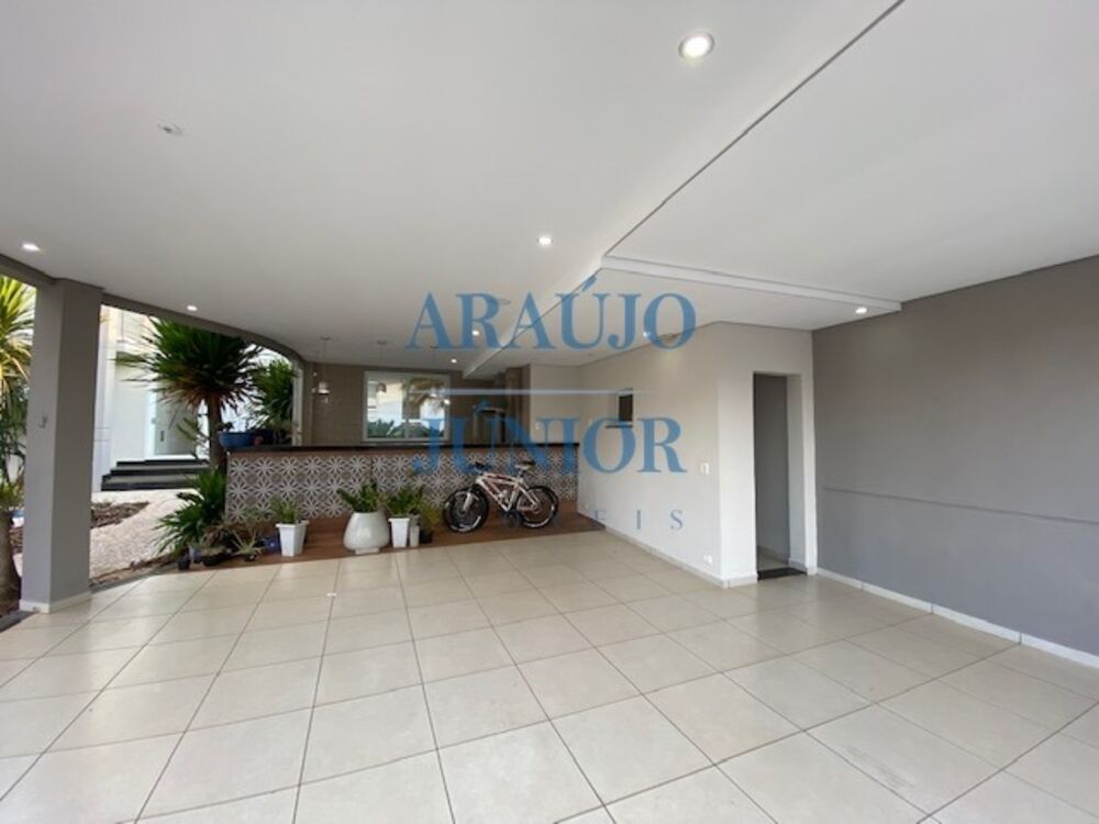 Casa, 3 quartos, 316 m² - Foto 2