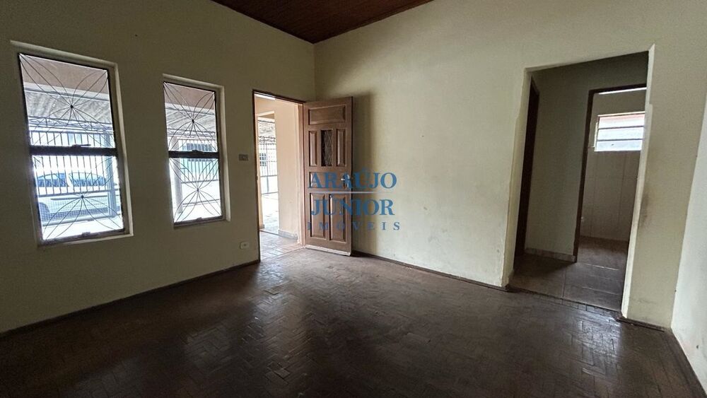 Casa à venda com 3 quartos, 115m² - Foto 2