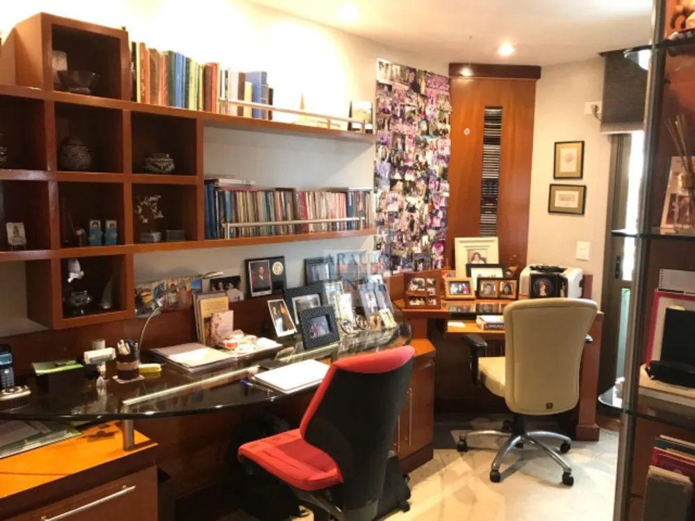 Apartamento, 3 quartos, 250 m² - Foto 2