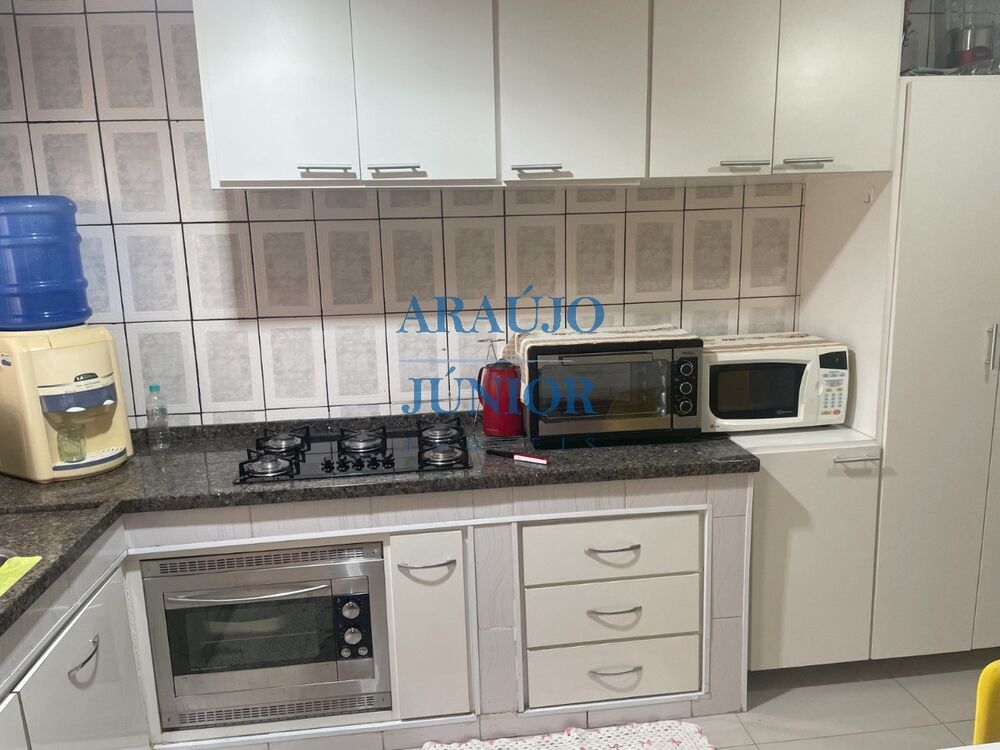 Casa à venda com 3 quartos, 170m² - Foto 15