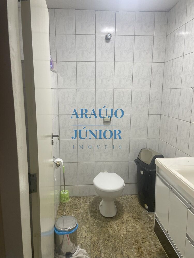 Casa à venda com 3 quartos, 170m² - Foto 4
