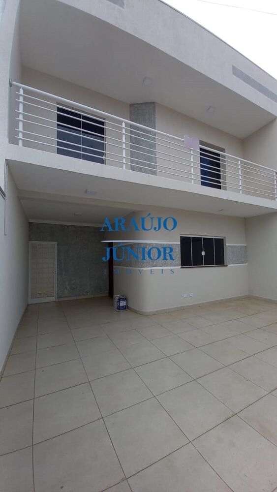 Casa à venda com 3 quartos, 150m² - Foto 1