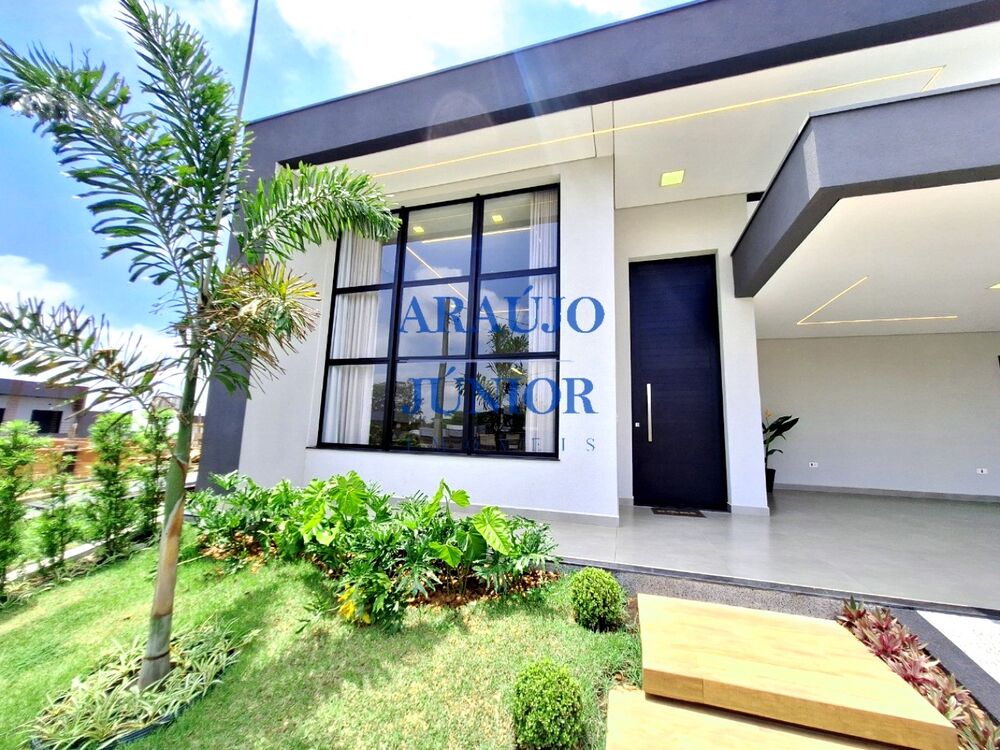 Casa à venda com 3 quartos, 186m² - Foto 1
