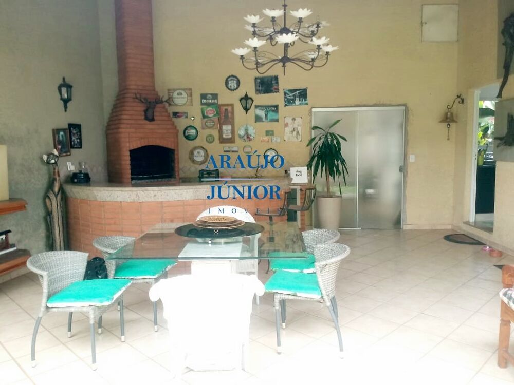 Casa à venda e aluguel com 3 quartos, 311m² - Foto 5