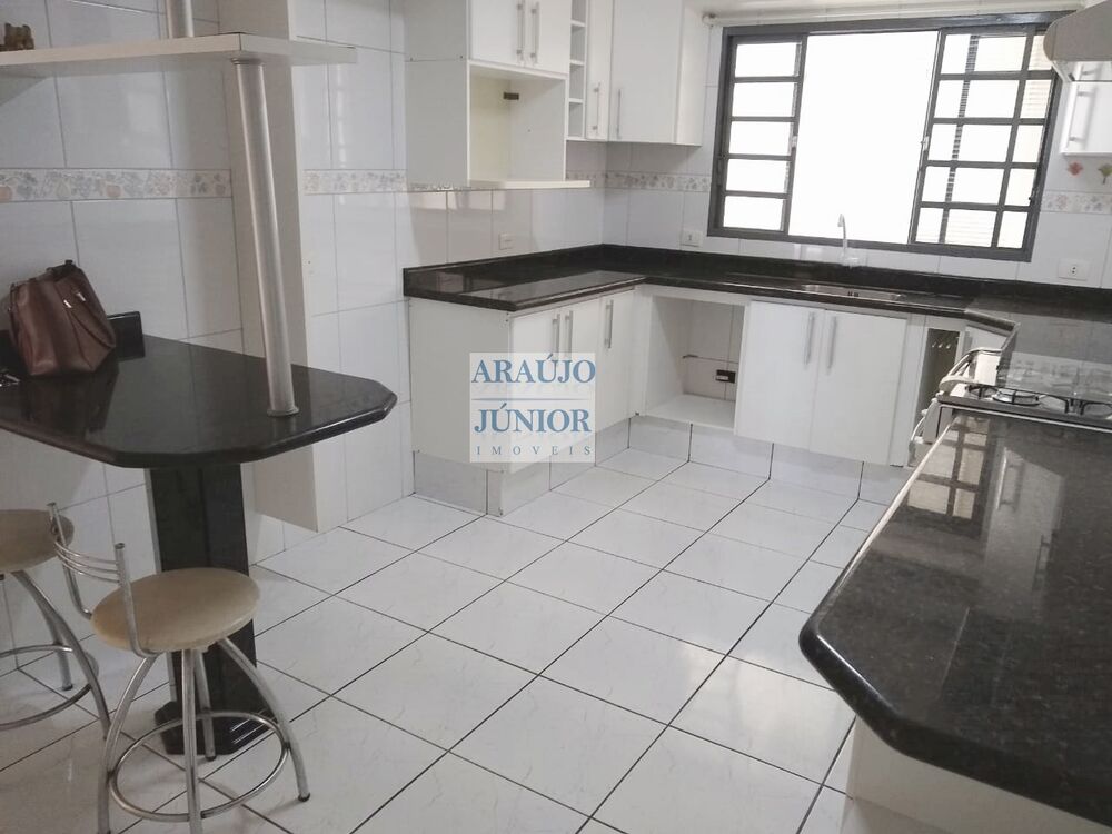 Casa à venda com 3 quartos, 130m² - Foto 8