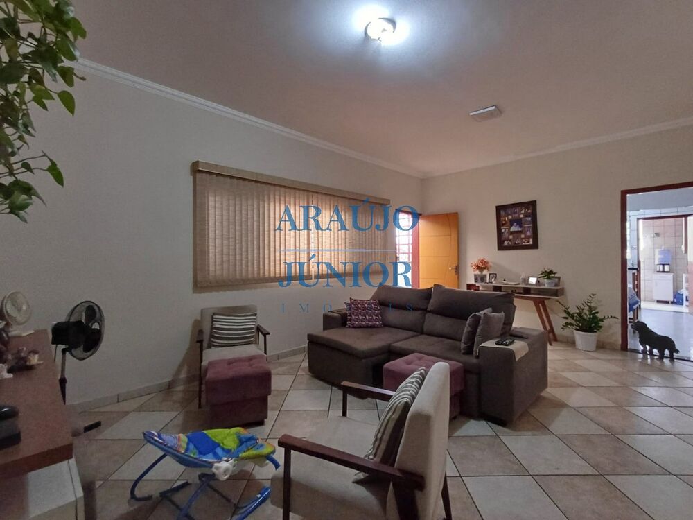 Casa para alugar com 2 quartos, 109m² - Foto 1