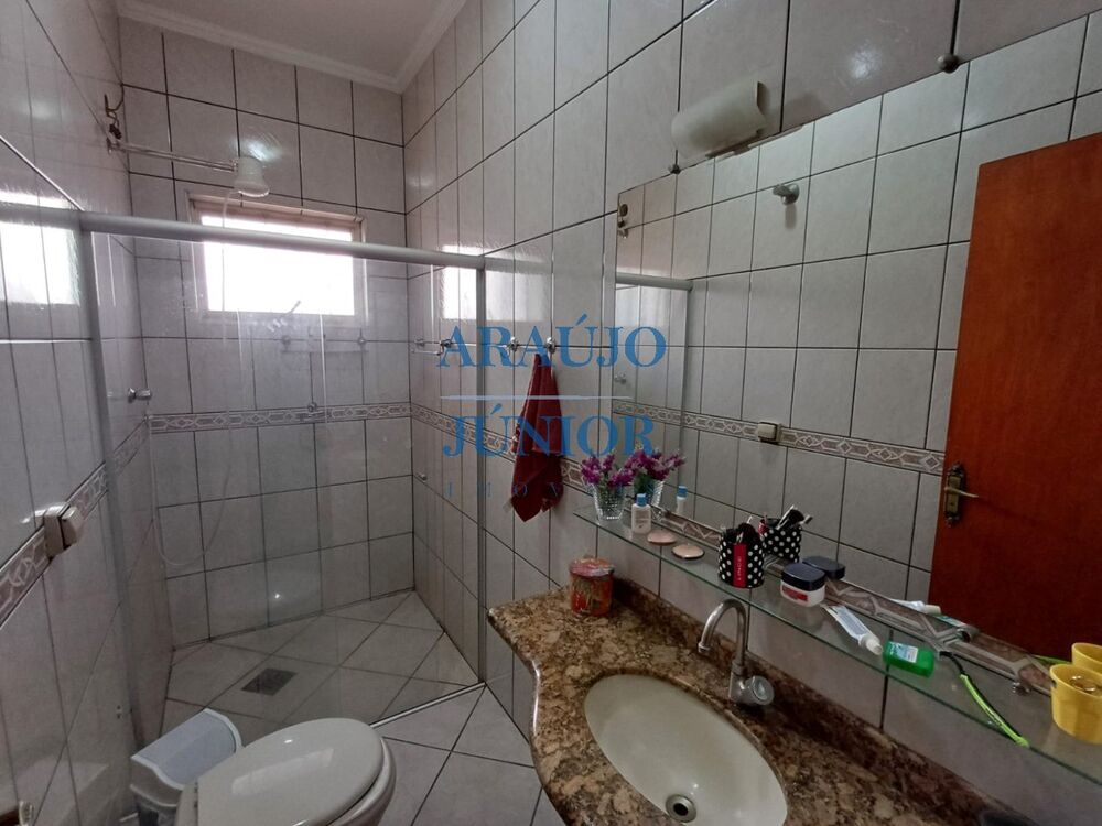 Casa para alugar com 2 quartos, 109m² - Foto 3