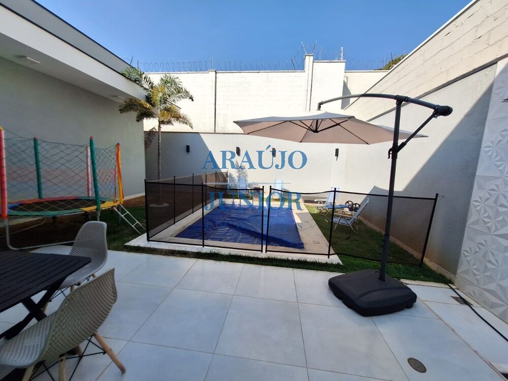 Casa, 3 quartos, 223 m² - Foto 3