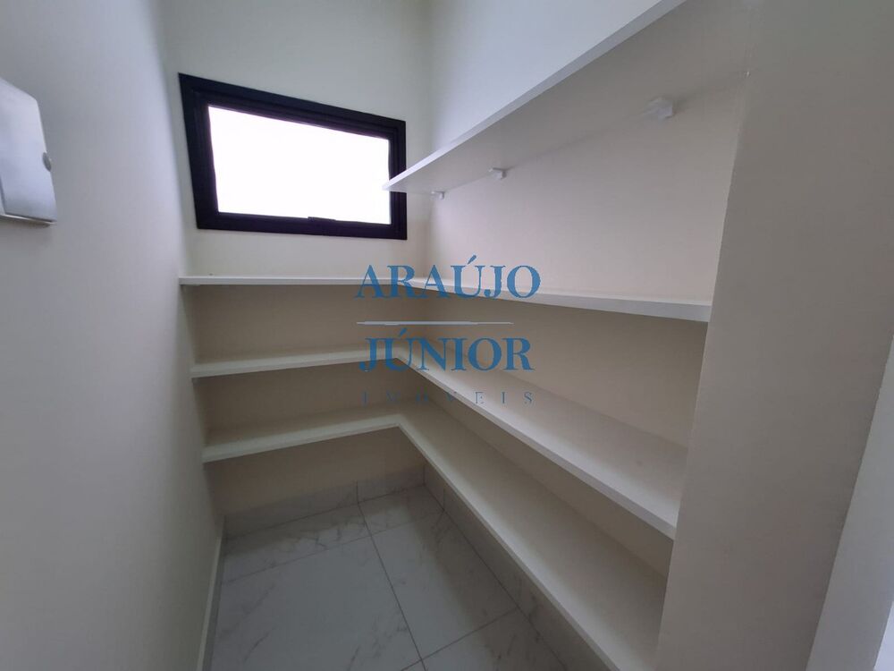 Casa, 3 quartos, 223 m² - Foto 2