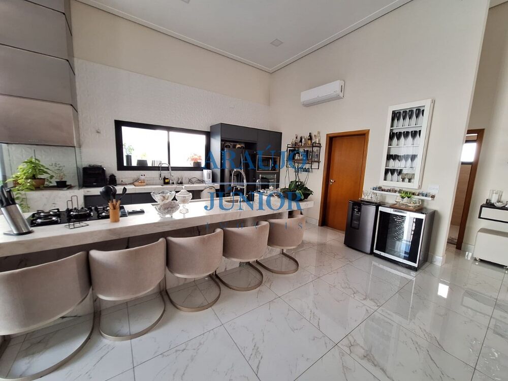 Casa, 3 quartos, 223 m² - Foto 10