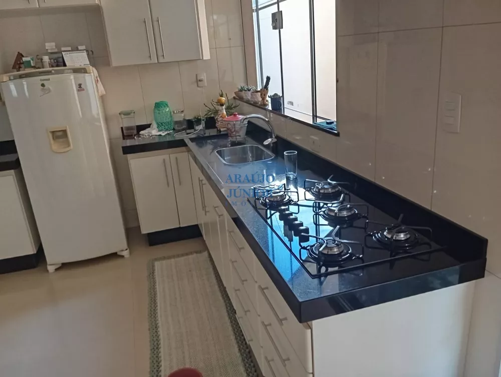 Casa, 3 quartos, 263 m² - Foto 7