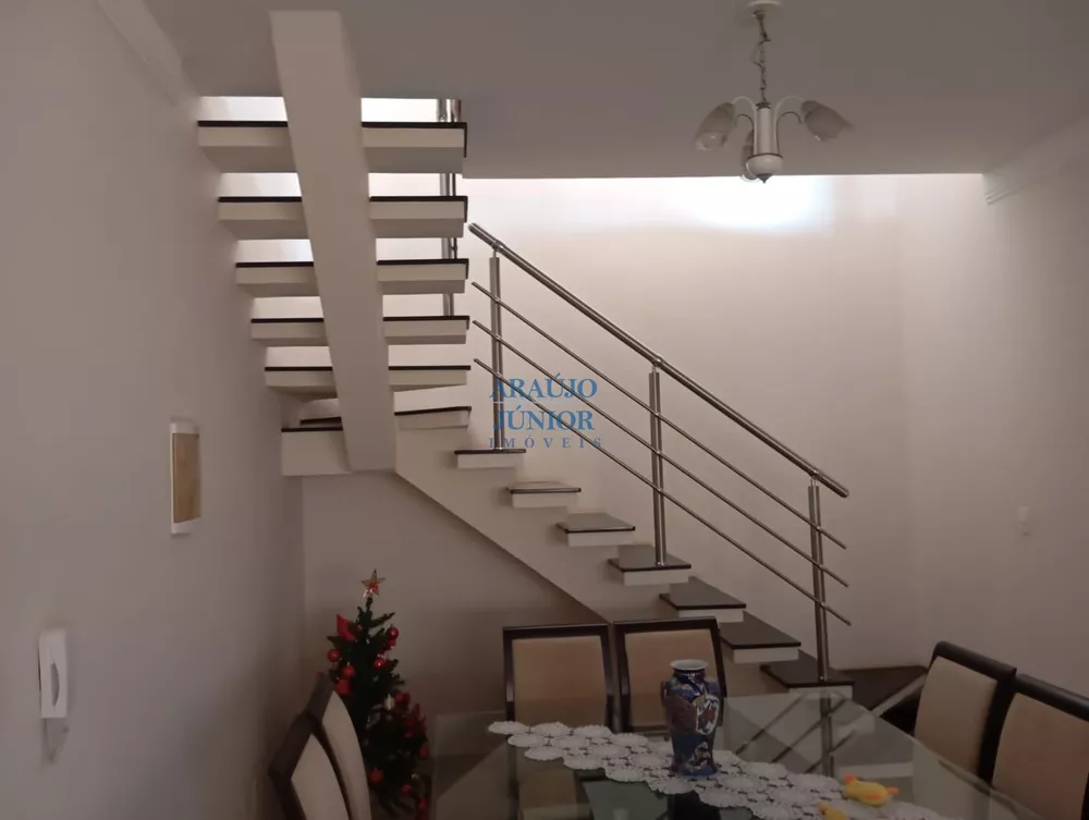 Casa, 3 quartos, 263 m² - Foto 3