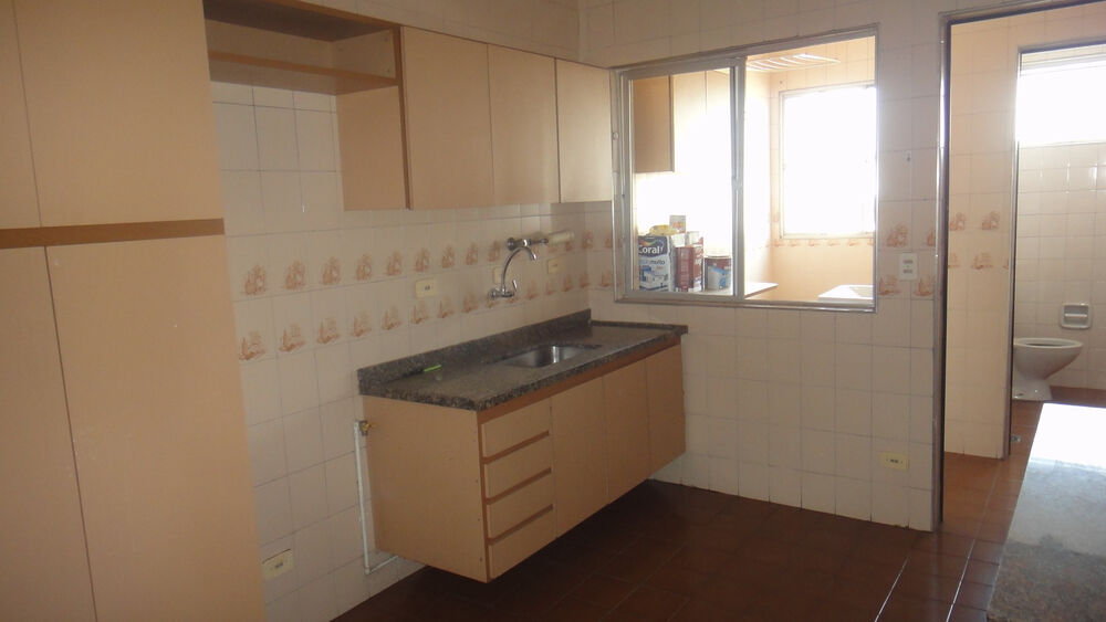 Apartamento à venda com 2 quartos, 90m² - Foto 3