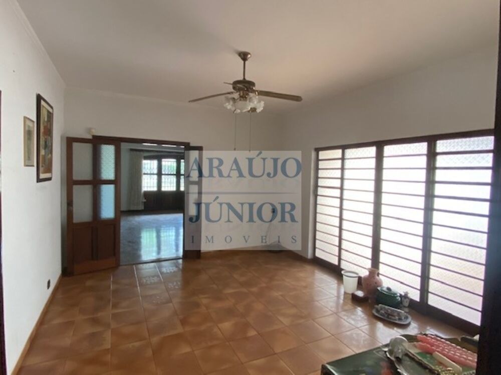 Prédio Inteiro para alugar com 3 quartos, 307m² - Foto 2