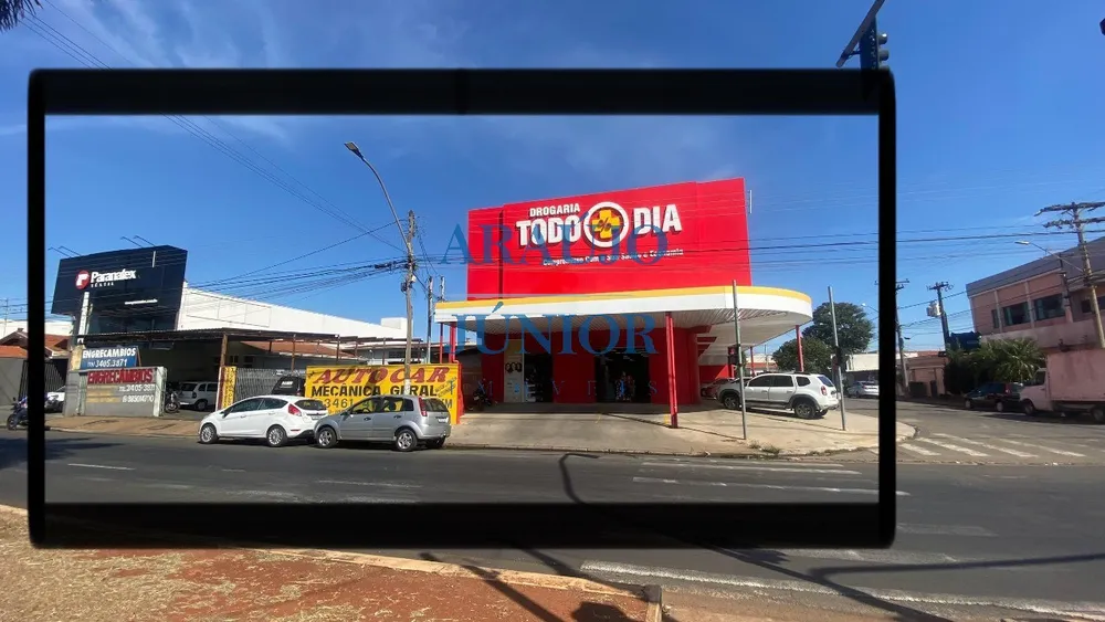 Loja-Salão, 1032 m² - Foto 2