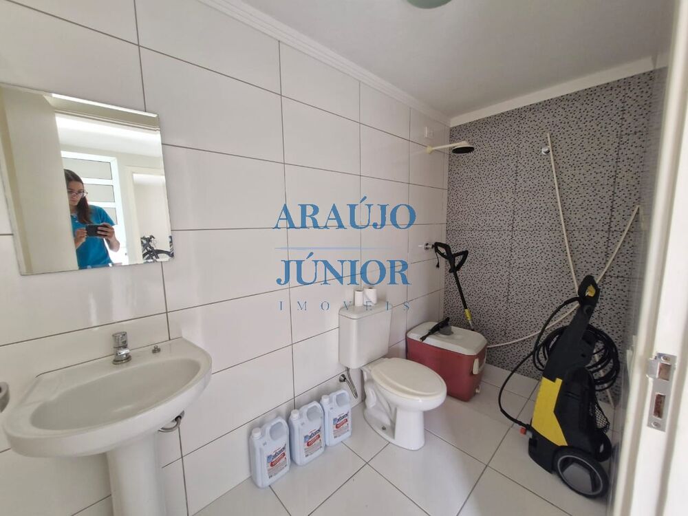 Casa à venda com 3 quartos, 202m² - Foto 7