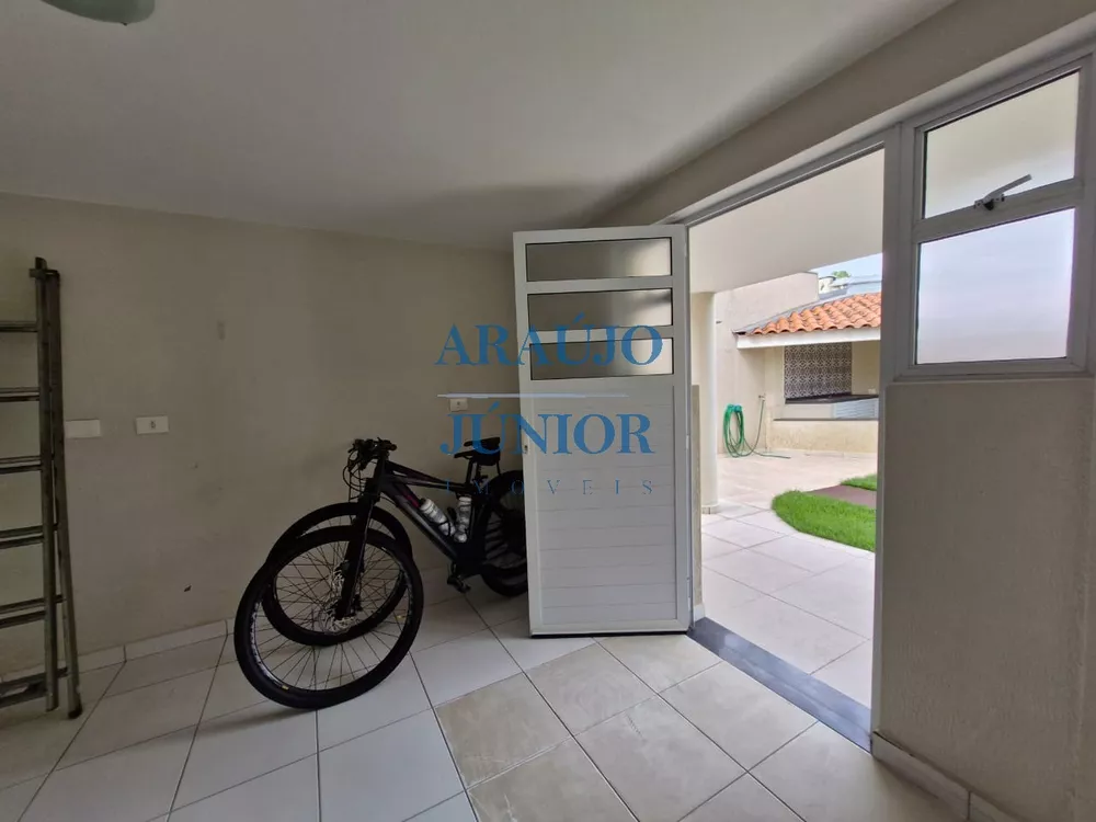 Casa, 3 quartos, 202 m² - Foto 13