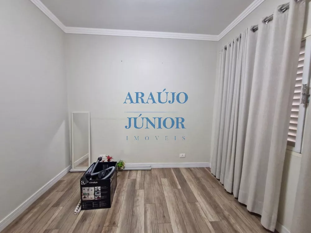 Casa, 3 quartos, 202 m² - Foto 1