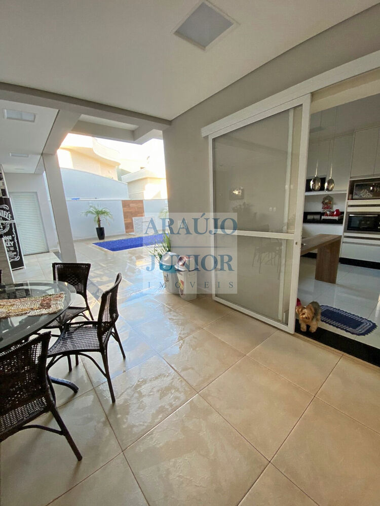 Casa à venda com 3 quartos, 300m² - Foto 55