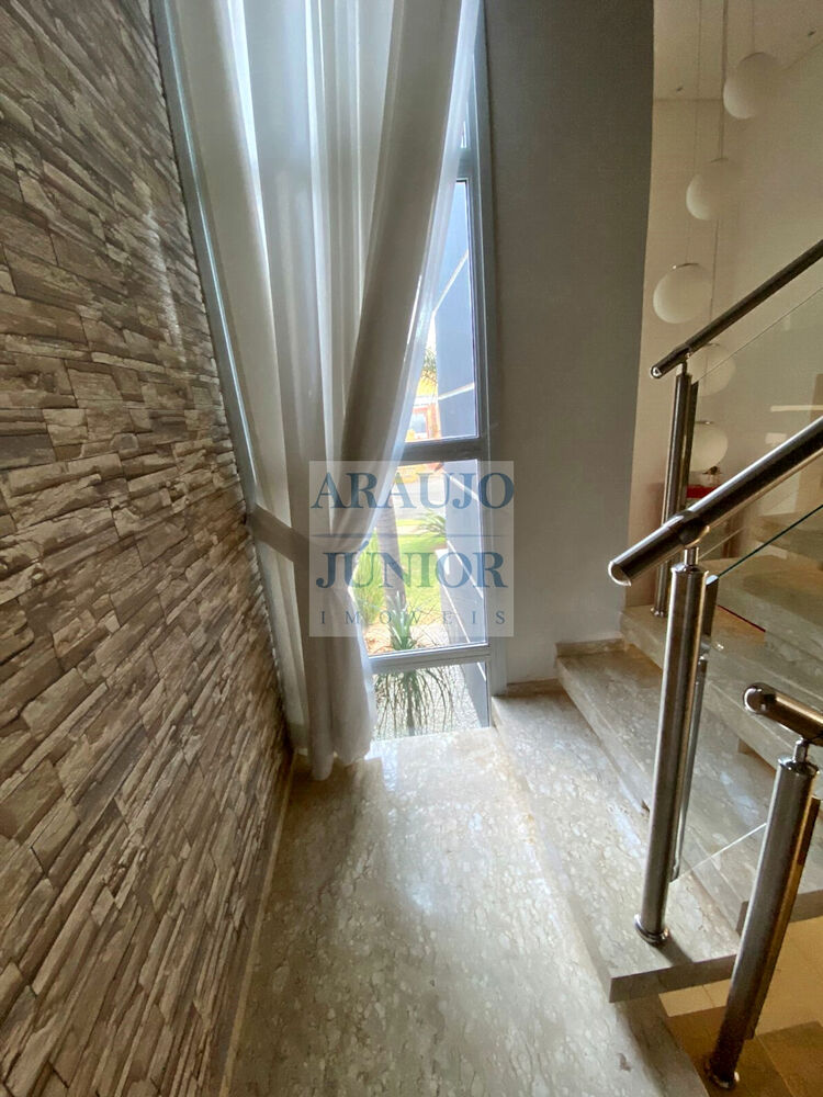 Casa à venda com 3 quartos, 300m² - Foto 28