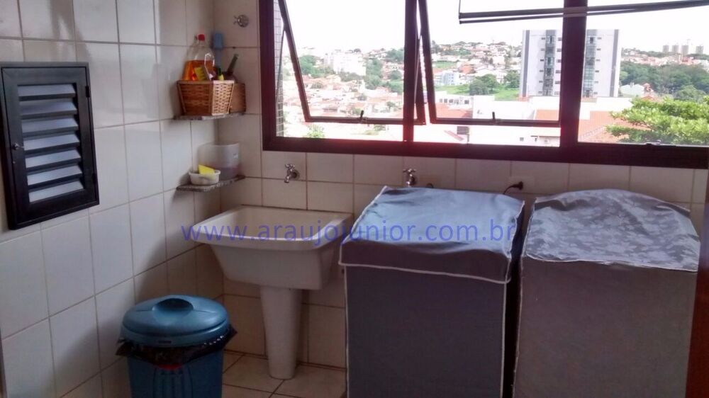 Apartamento à venda com 3 quartos, 168m² - Foto 1
