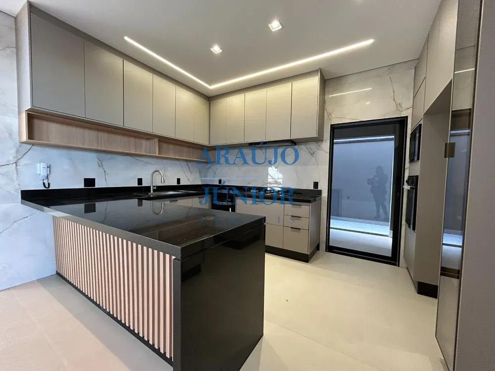 Casa, 3 quartos, 180 m² - Foto 2