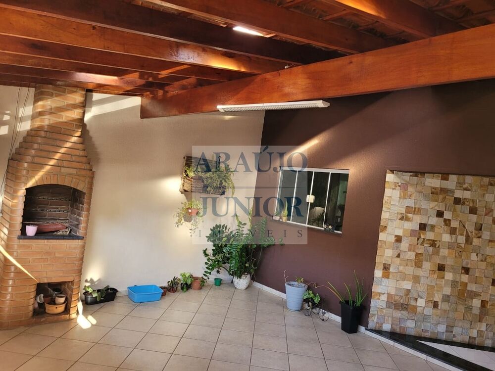 Casa, 3 quartos, 132 m² - Foto 2
