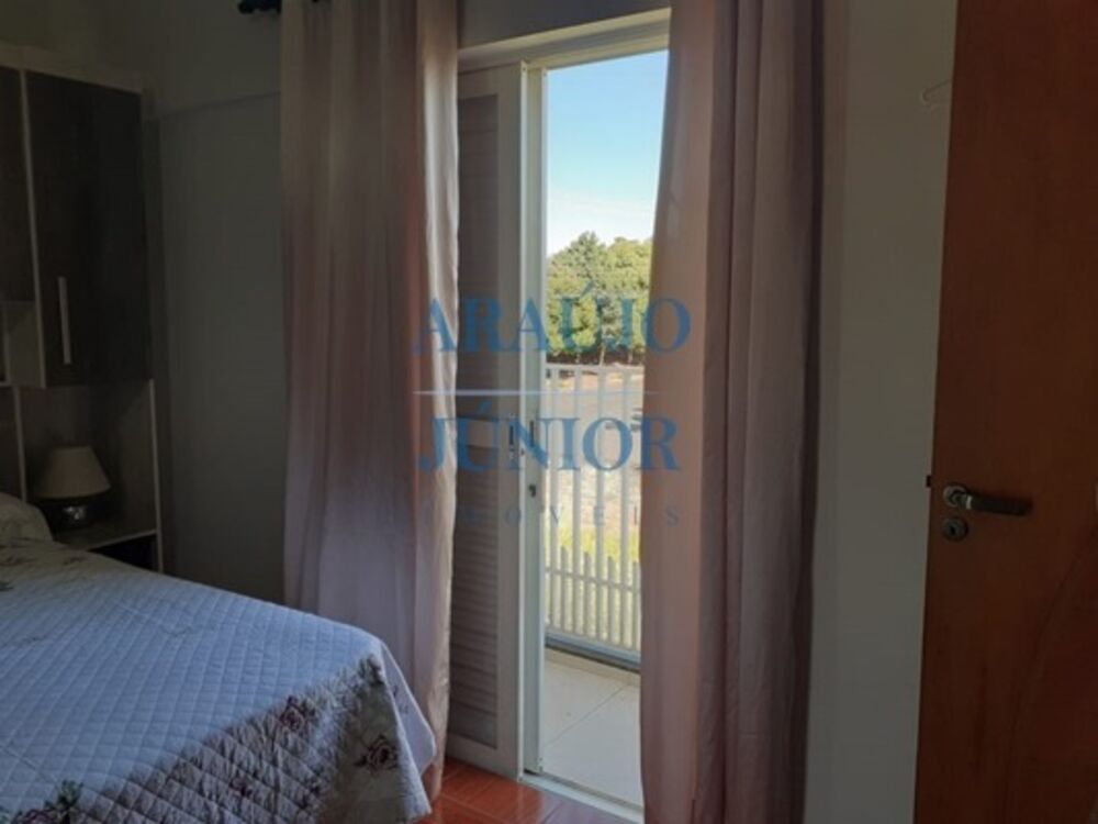 Casa, 4 quartos, 163 m² - Foto 1