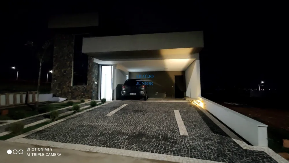Casa, 3 quartos, 204 m² - Foto 1