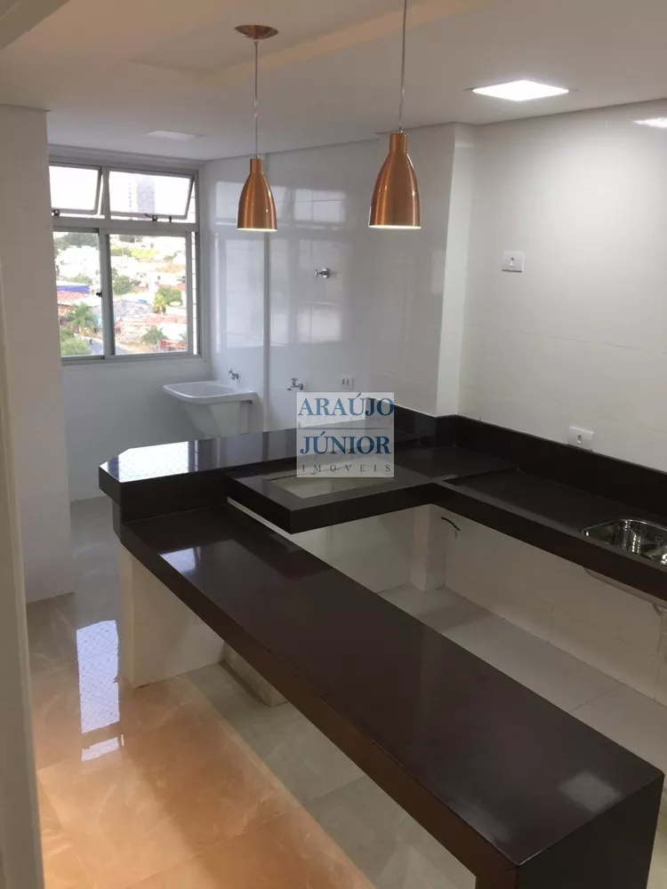 Apartamento à venda com 3 quartos, 108m² - Foto 1