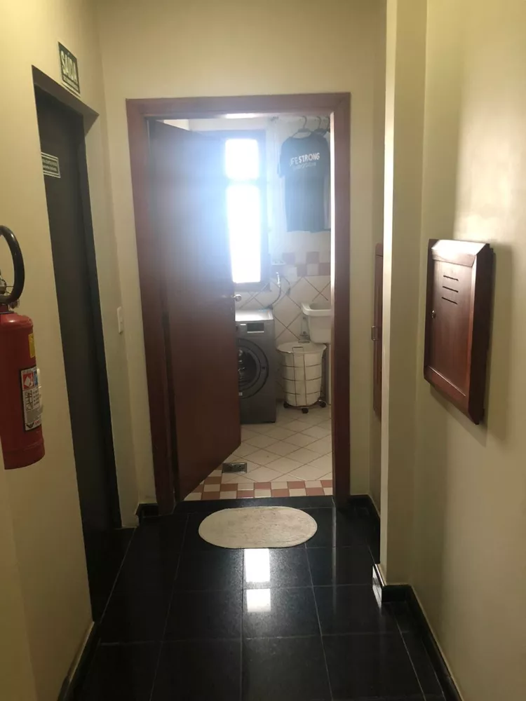 Apartamento à venda com 4 quartos, 223m² - Foto 6