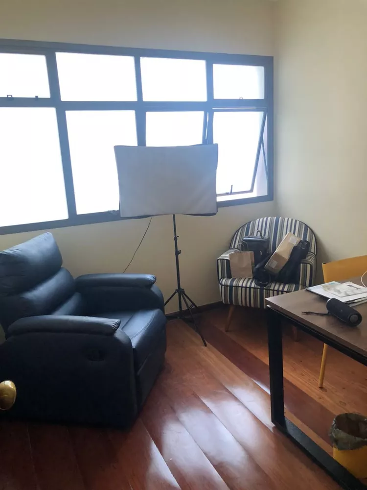 Apartamento à venda com 4 quartos, 223m² - Foto 4