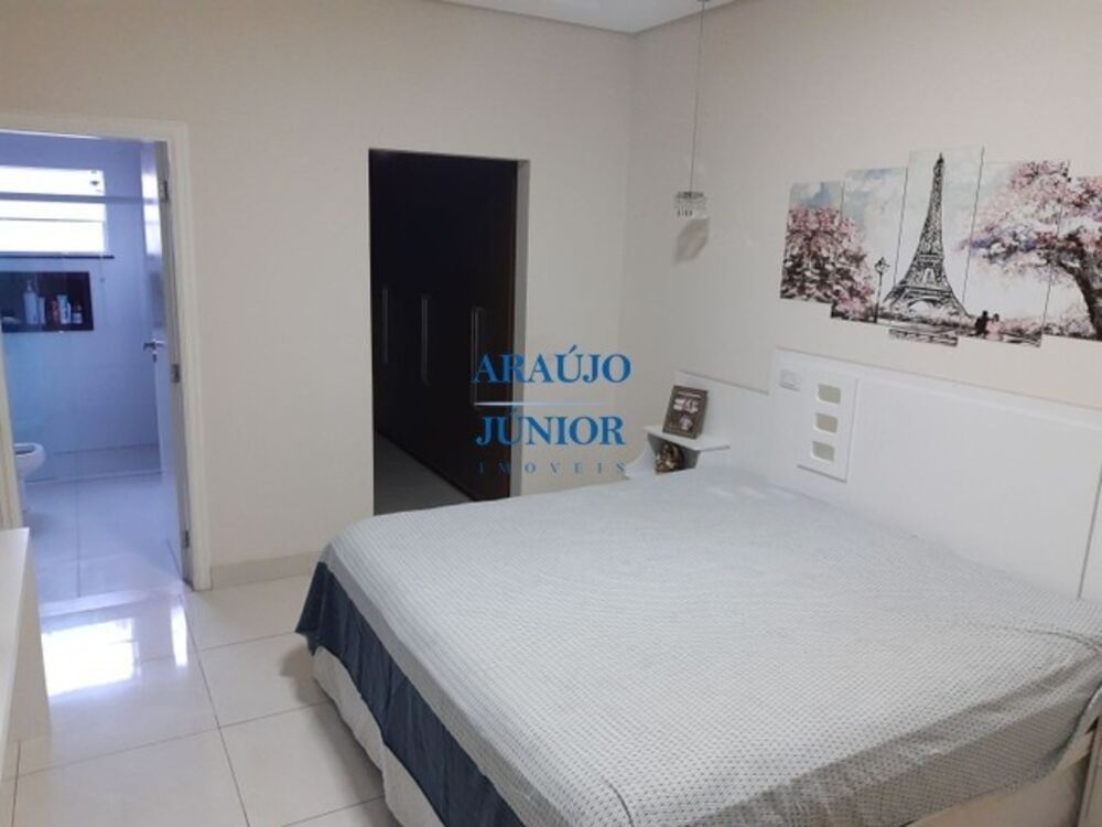 Casa à venda com 3 quartos, 235m² - Foto 3