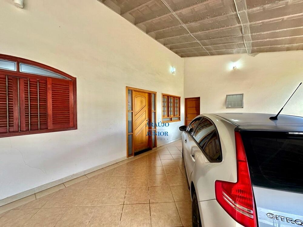 Casa, 3 quartos, 272 m² - Foto 2