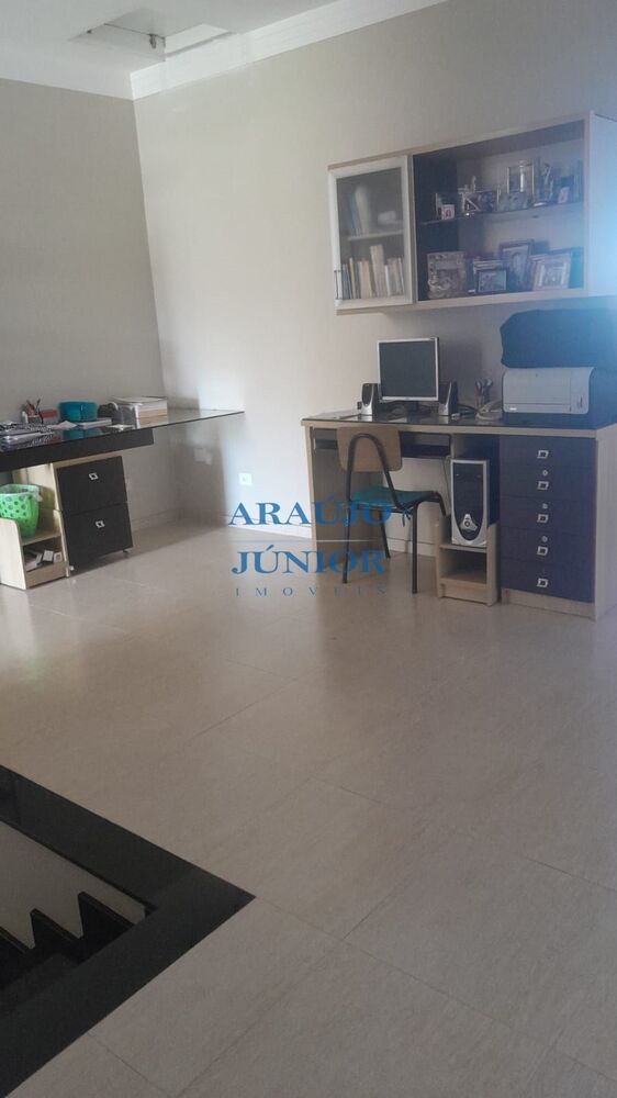 Casa, 4 quartos, 275 m² - Foto 2