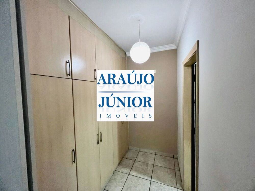 Casa à venda com 4 quartos, 184m² - Foto 6