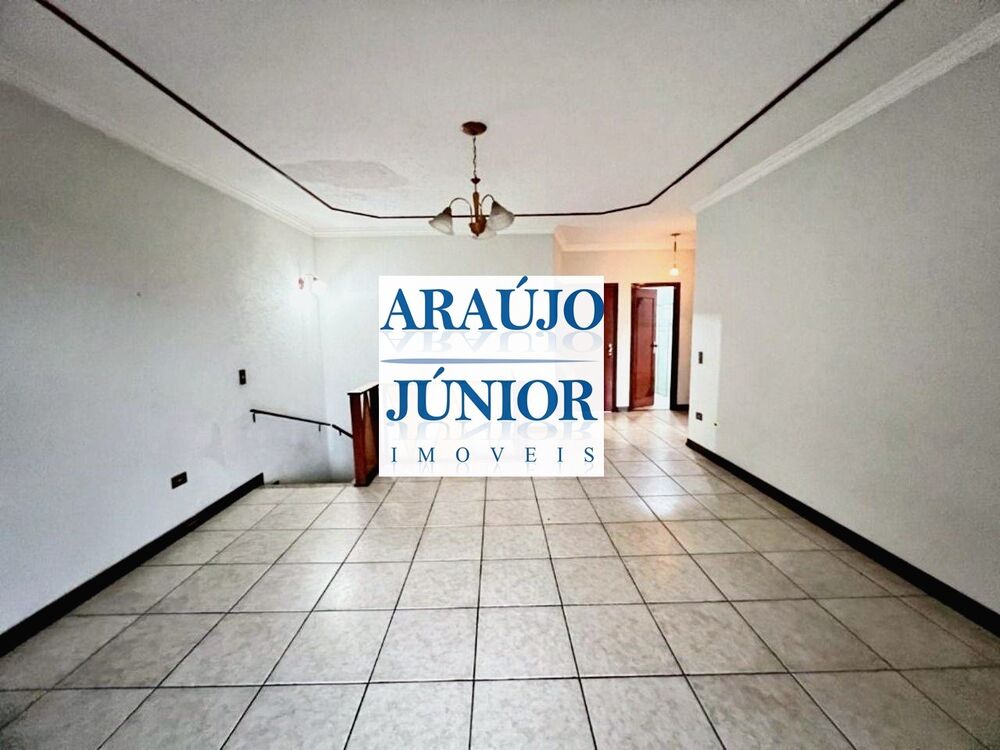 Casa à venda com 4 quartos, 184m² - Foto 7