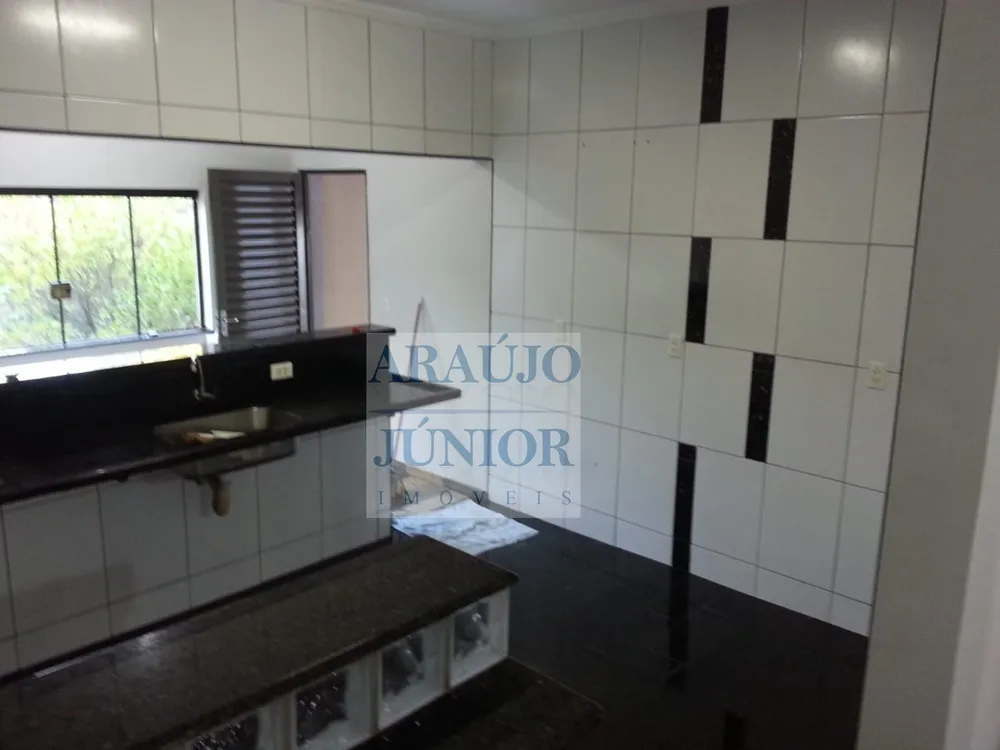 Casa, 3 quartos, 151 m² - Foto 2