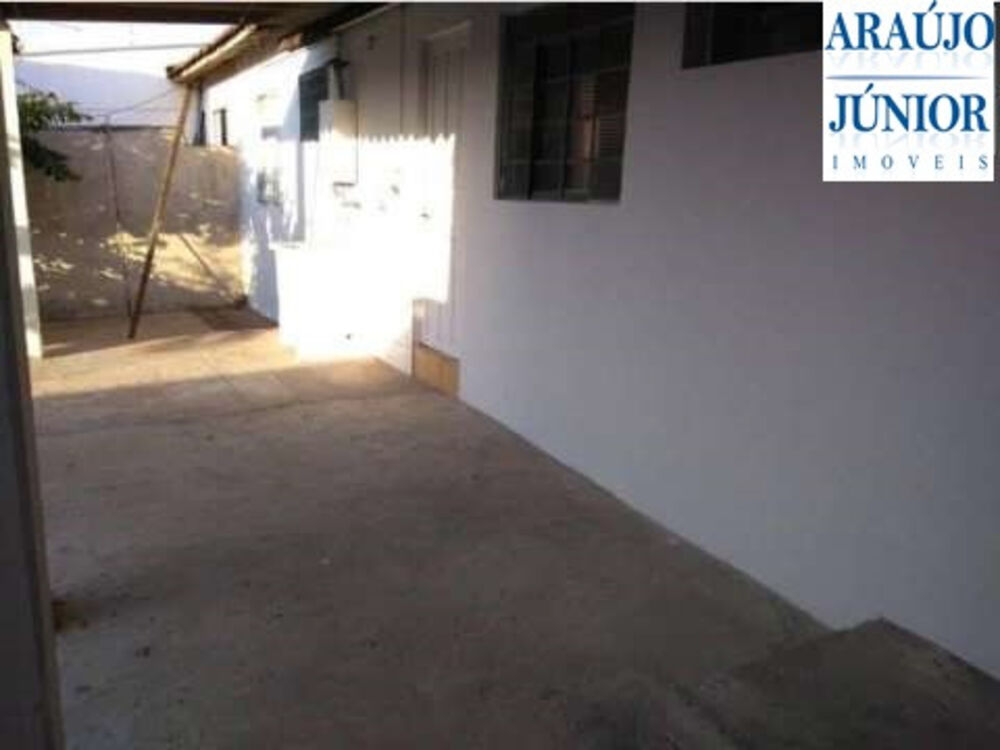 Casa à venda com 2 quartos, 82m² - Foto 5