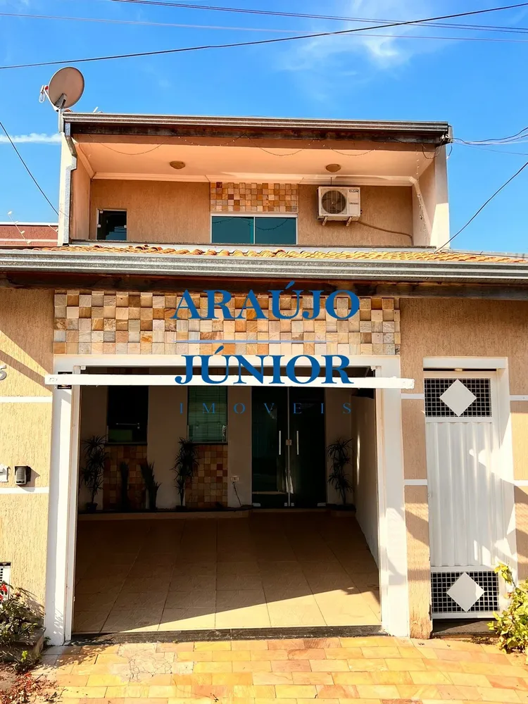 Casa, 3 quartos, 132 m² - Foto 2